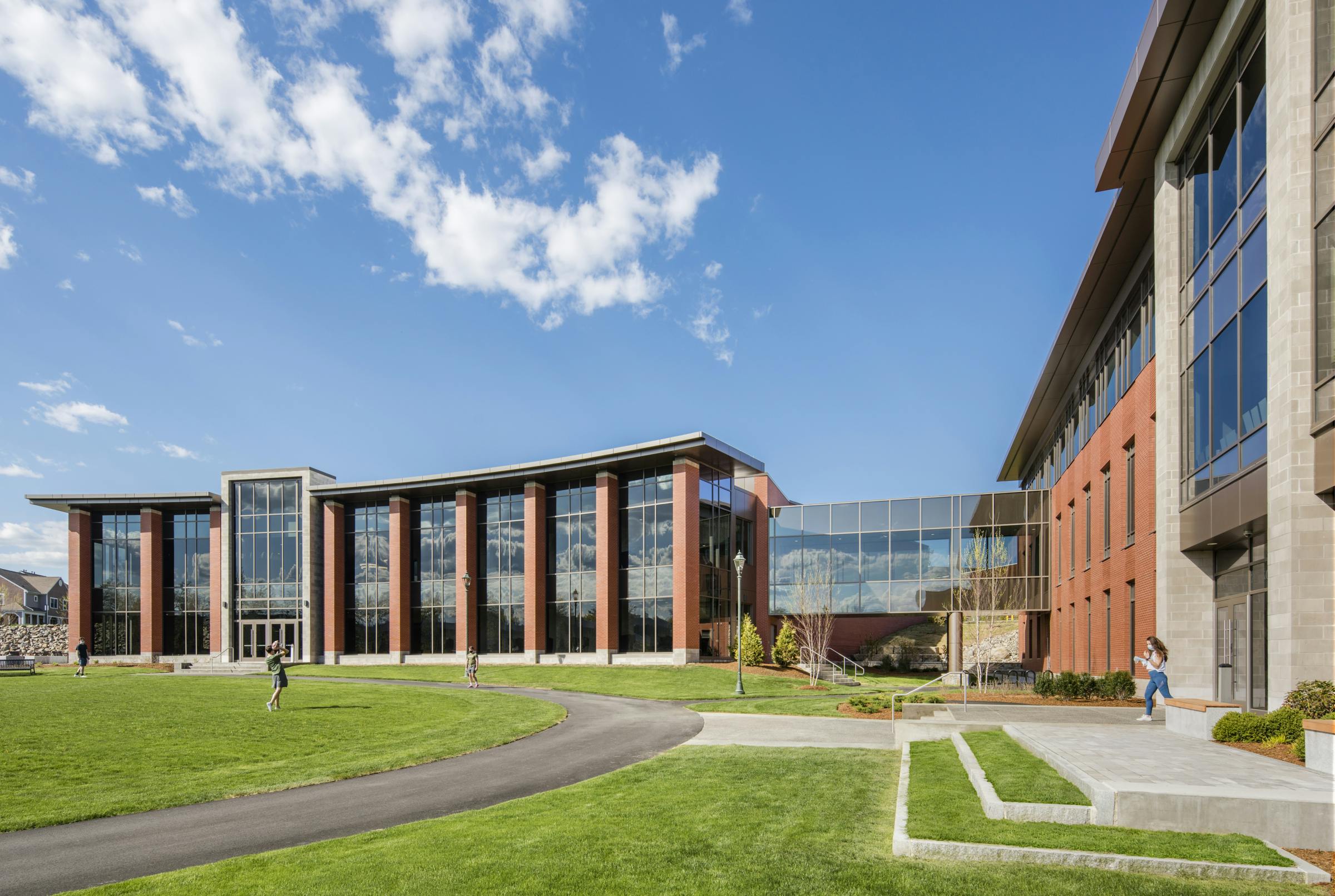 Endicott College's Samuel C. Wax Academic Center received honor by ENR New England